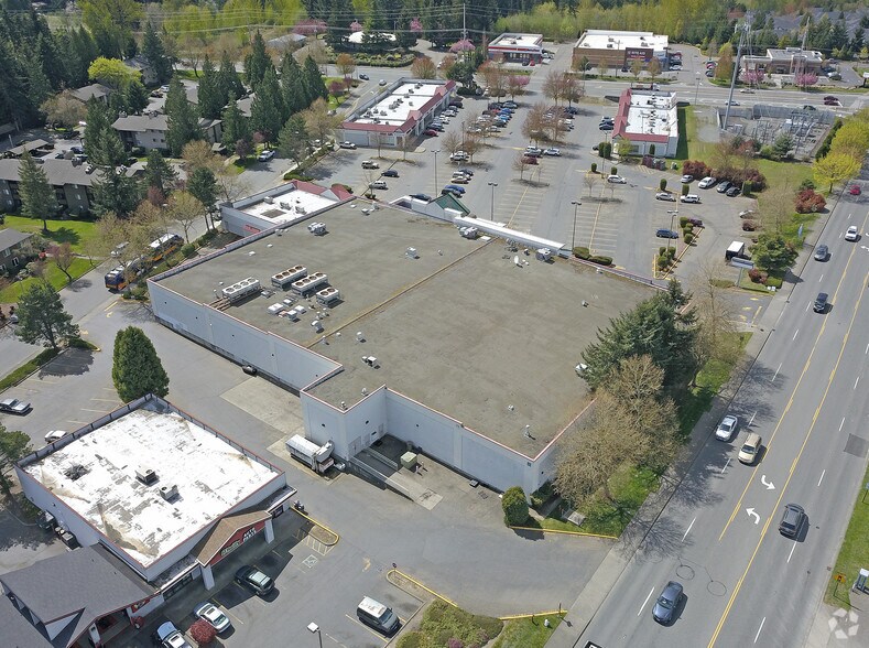More Photos Of 14201-14215 SE Petrovitsky Rd, Renton Supermarket For Lease