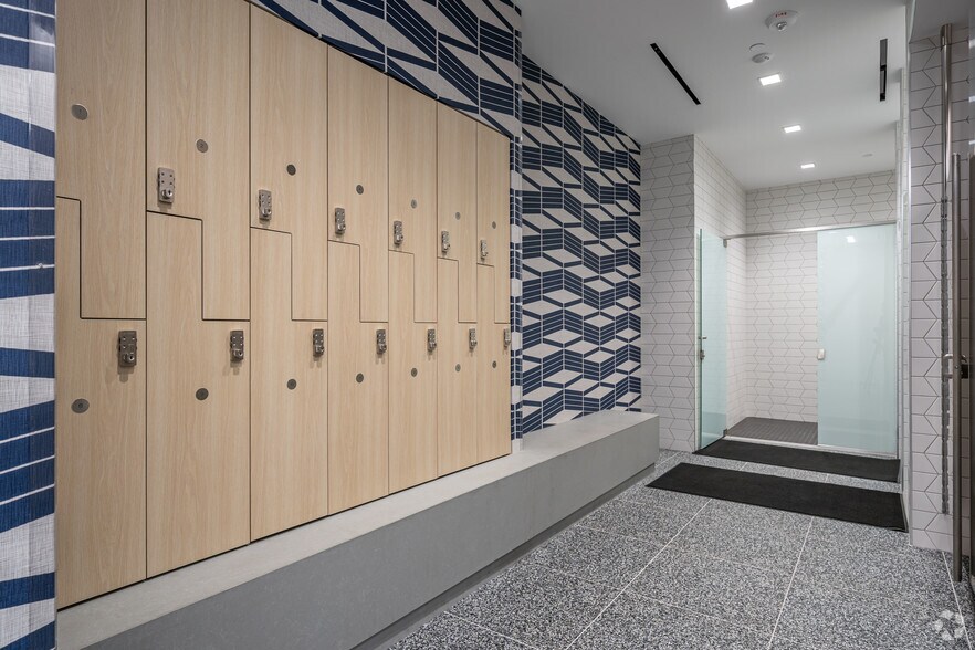 More Photos Of 3 Riverway, Houston Office For Lease