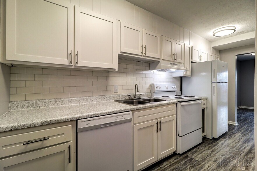 More Photos Of 1655 N Atwood Dr, Macon-Bibb Apartments For Sale