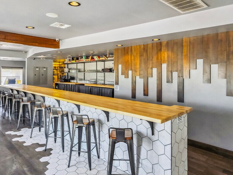 More Photos Of 1933 NW 23rd, Oklahoma City Restaurant For Sale