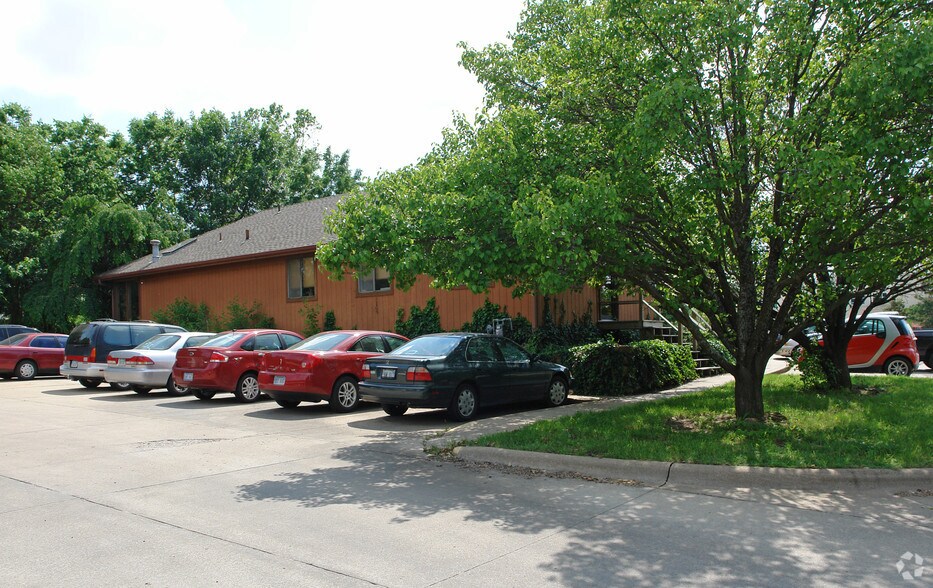 More Photos Of 3311 Clinton Parkway Ct, Lawrence Office For Sale