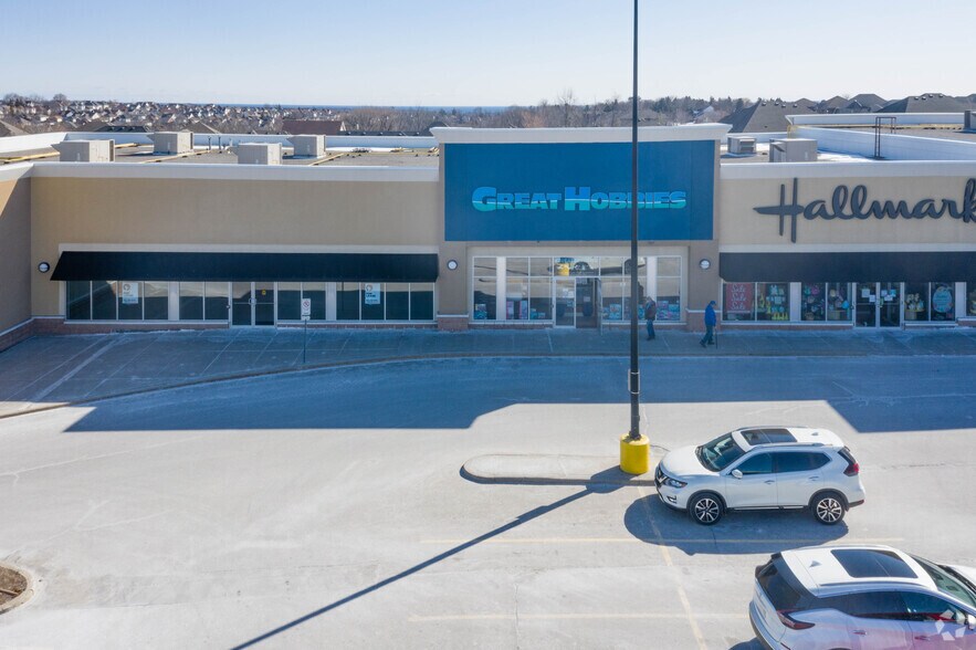 More Photos Of 991 Taunton Rd E, Oshawa General Retail For Lease