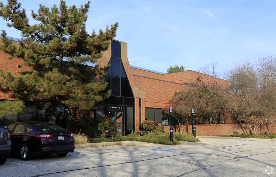 More Photos Of 11403 Cronridge Dr, Owings Mills Flex For Lease