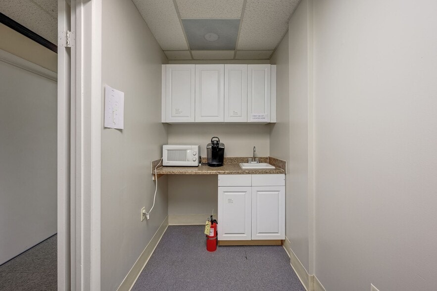 More Photos Of 9650 Santiago Rd, Columbia Medical For Sale
