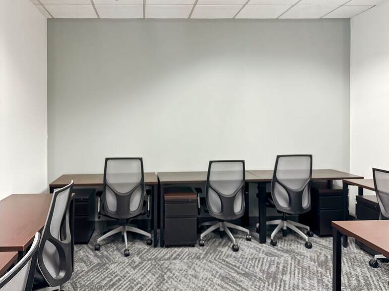 More Photos Of 2911 Turtle Creek Blvd, Dallas Coworking Space