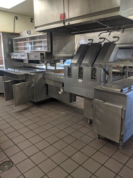 More Photos Of 804 Highway 64 E, Wynne Fast Food For Sale