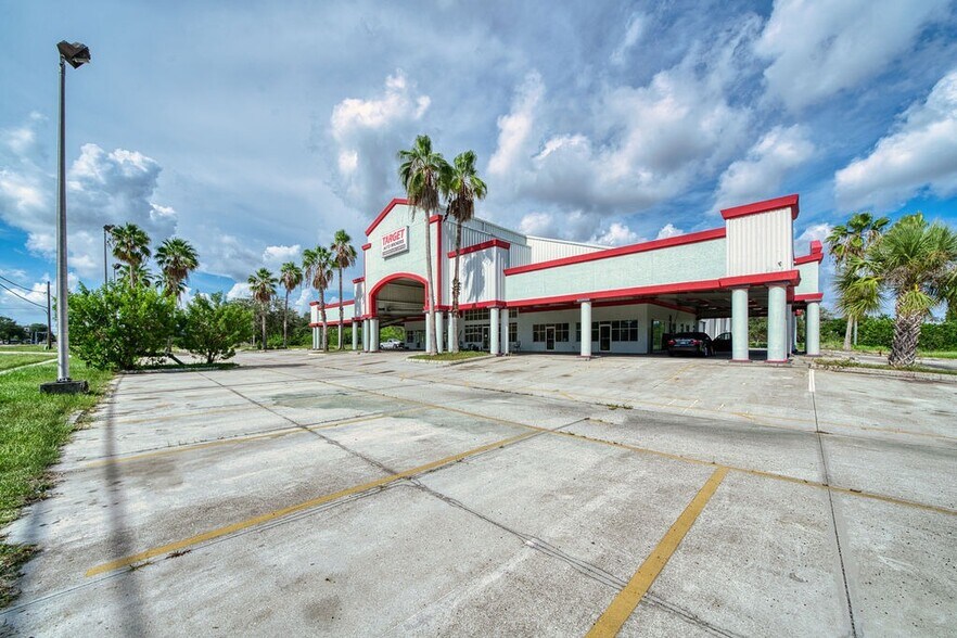 Primary Photo Of 6425 15th St E, Sarasota Warehouse For Sale