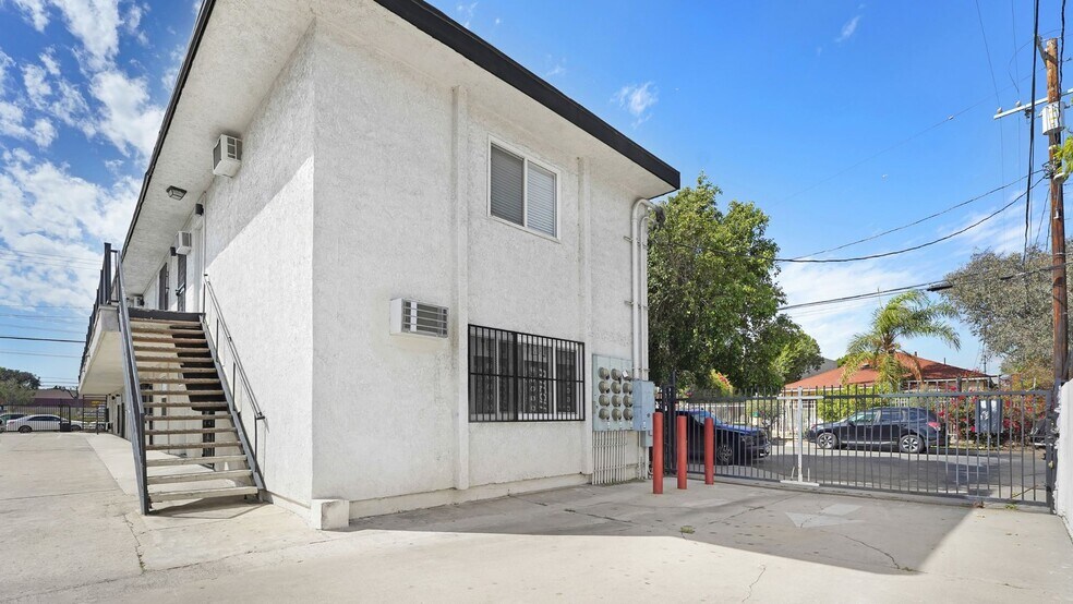 More Photos Of 10028 San Fernando Rd, Pacoima Apartments For Sale