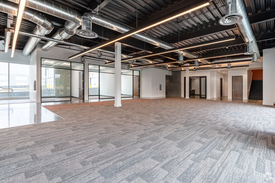 More Photos Of 12772 San Fernando Rd, Sylmar Warehouse For Sale