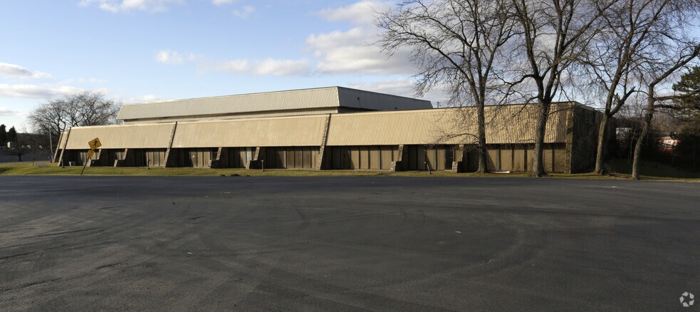 More Photos Of 7066 Snowdrift Rd, Allentown Warehouse For Sale