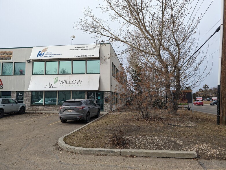 Primary Photo Of 3230 Parsons Rd NW, Edmonton Office For Sale