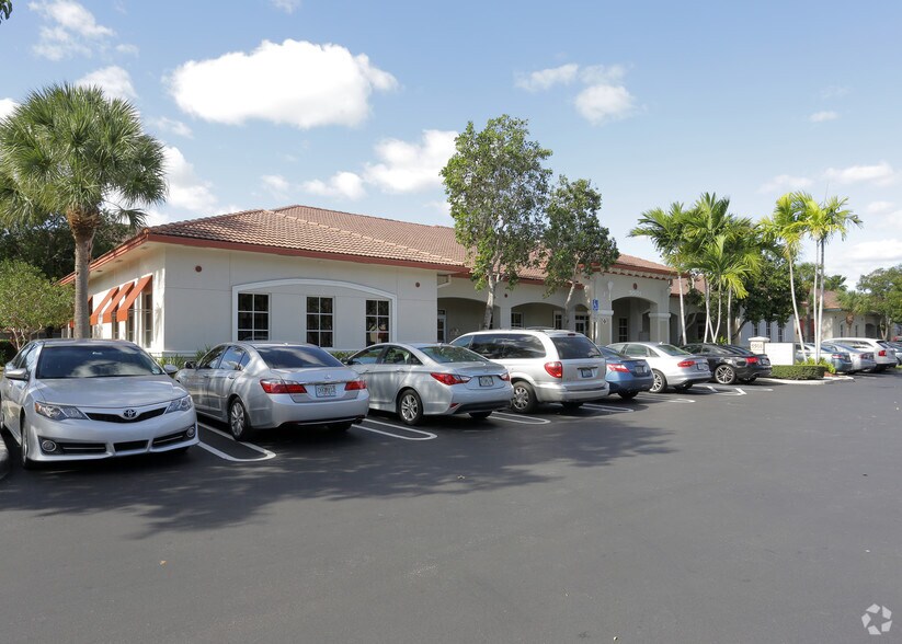 More Photos Of 5501 N University Dr, Coral Springs Office For Sale