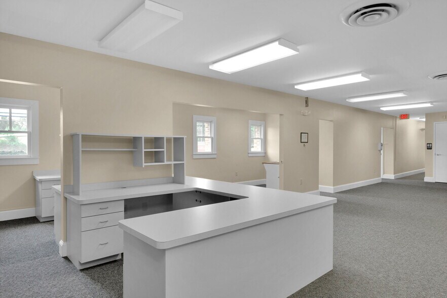 More Photos Of 1201-1203 Colonial Commons Ct, Lancaster Medical For Lease