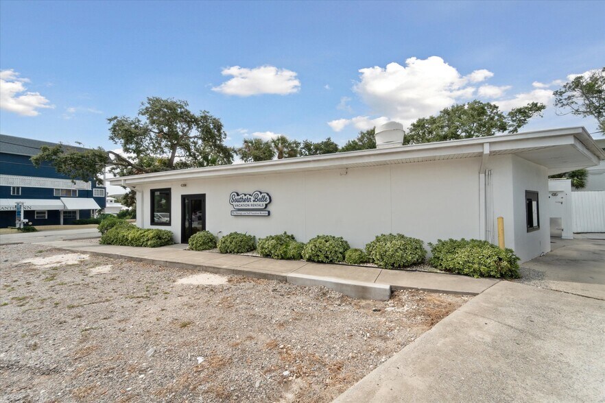 Primary Photo Of 1601 Butler Ave, Tybee Island Restaurant For Lease