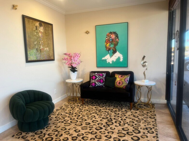 More Photos Of 3411-3415 E US Highway 377, Granbury Storefront Retail Office For Sale