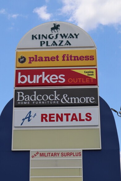 More Photos Of 220 W Kings Hwy, Eden Unknown For Lease