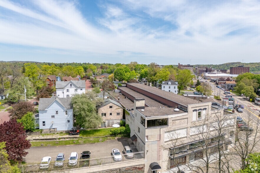 More Photos Of 560 W Third St, Jamestown Office For Lease
