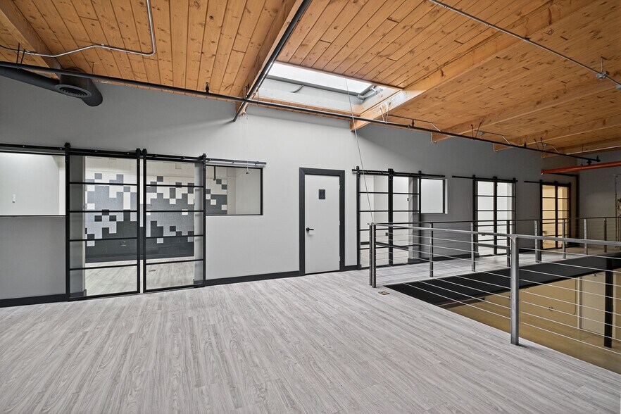 More Photos Of 4125 Market St, Ventura Light Manufacturing For Sale