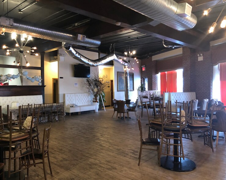 More Photos Of 75-16 Rockaway Blvd, Jamaica Restaurant For Sale