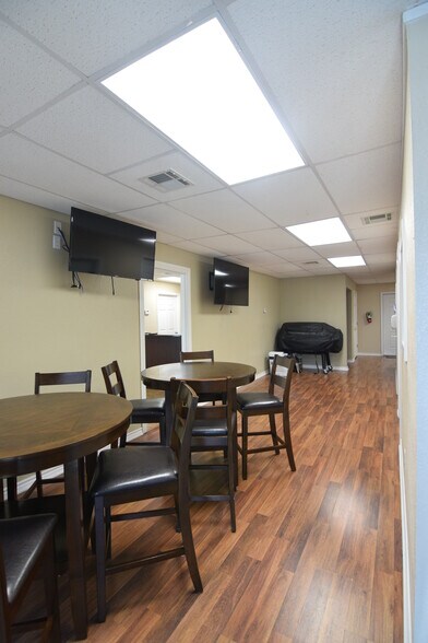More Photos Of 1506 Paseo Del Plata, Temple Office Residential For Lease