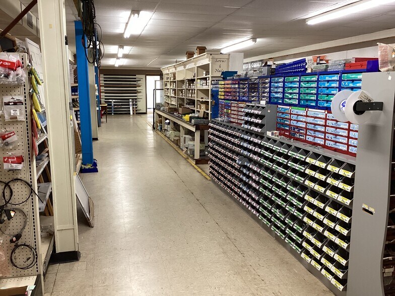 More Photos Of 7811 Main, Dozier Freestanding For Sale