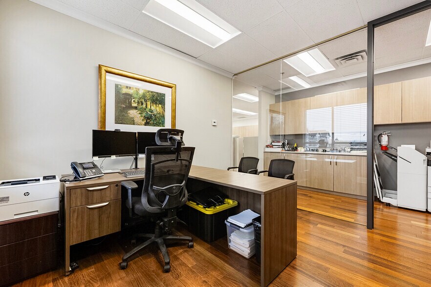 More Photos Of 6351 197th St, Langley Office For Sale