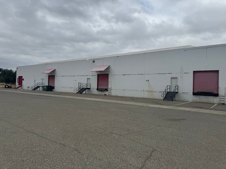 More Photos Of 7001 Eastside Rd, Anderson Warehouse For Lease