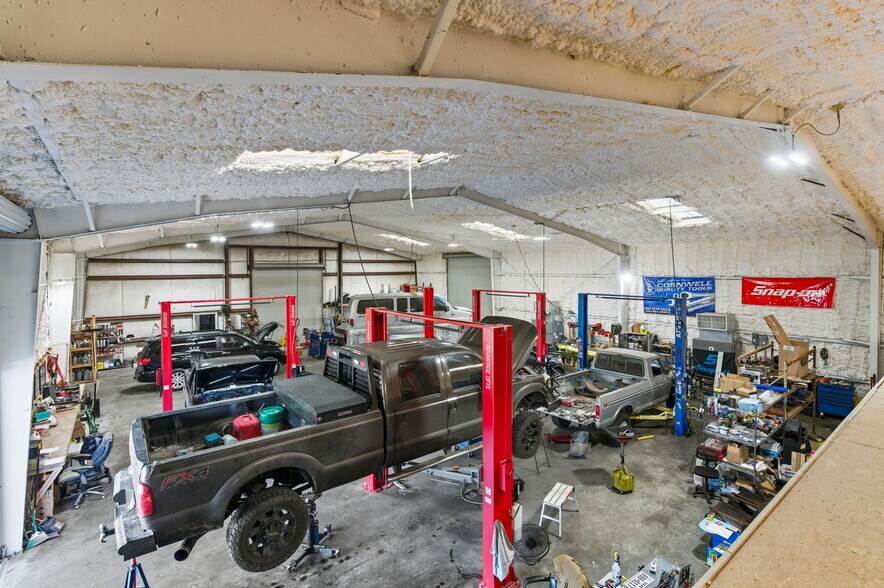 More Photos Of 20820 Fm-2854 Rd, Montgomery Auto Repair For Sale