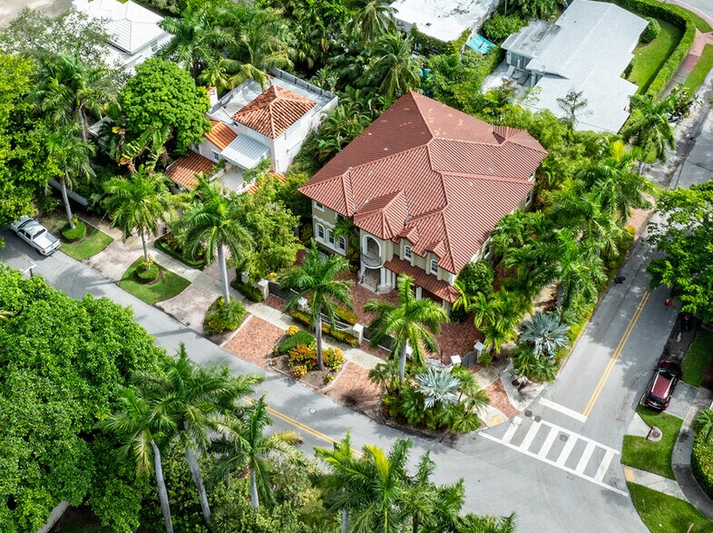 More Photos Of 4501 N Bay Rd, Miami Beach Specialty For Sale