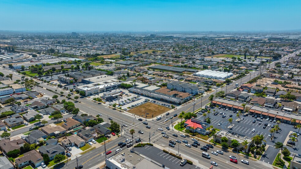 More Photos Of 2150 Artesia Blvd, Torrance General Retail For Lease