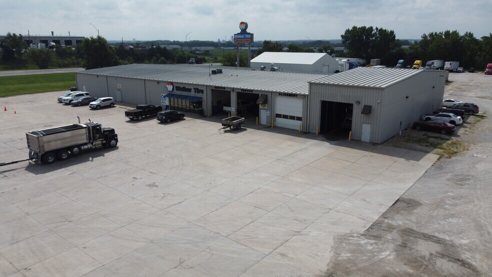 More Photos Of 5535 Arbor Rd, Lincoln Industrial For Sale