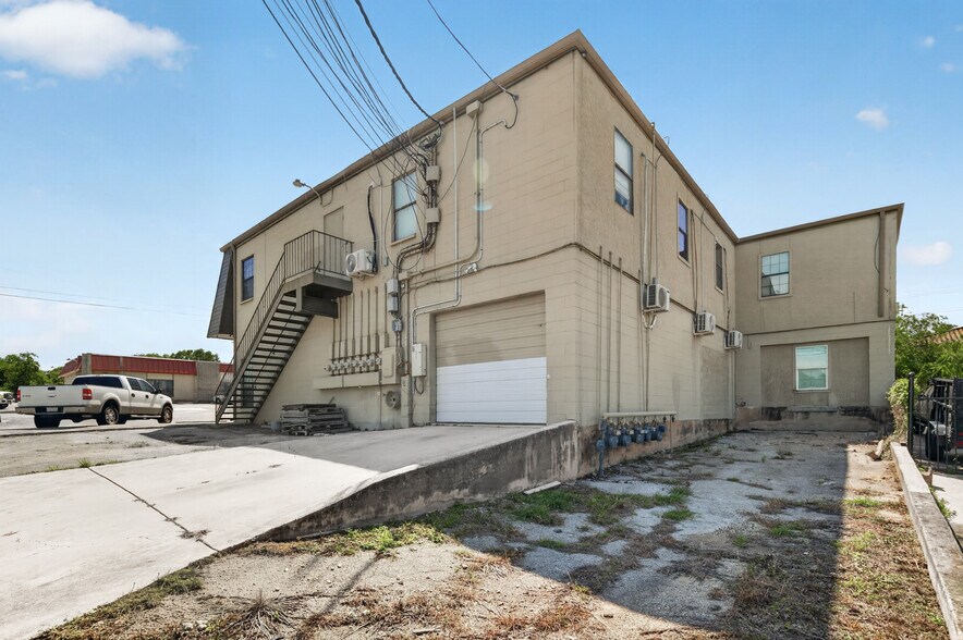 More Photos Of 1003 Beckett Dr, San Antonio Office For Sale