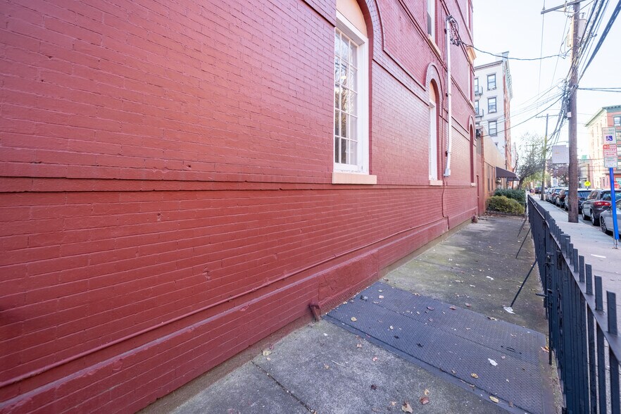 More Photos Of 746 Park Ave, Hoboken Storefront Retail Residential For Lease