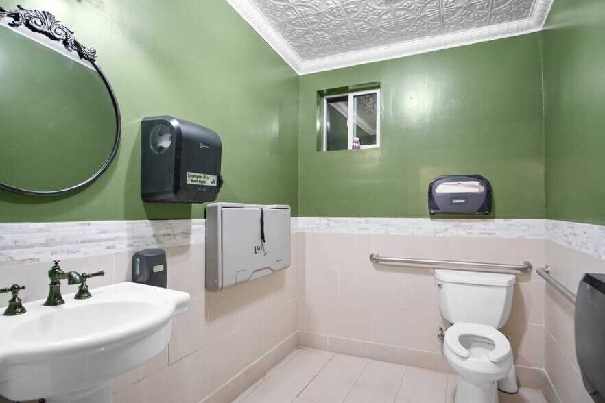 More Photos Of 18723 Main St, Jamestown General Retail For Sale