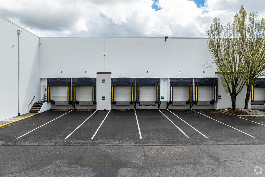 More Photos Of 7015-7035 S 212th St, Kent Warehouse For Lease