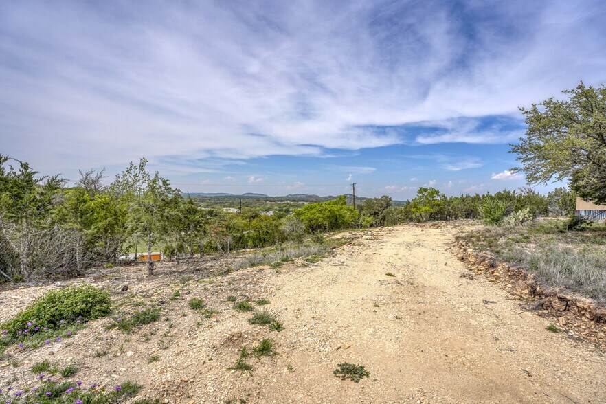 More Photos Of 8662 US 281 hwy, Blanco Land For Sale