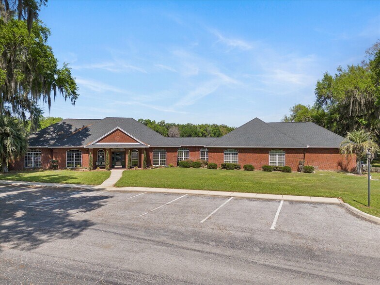 More Photos Of 15400 S US Highway 301, Summerfield Office For Sale