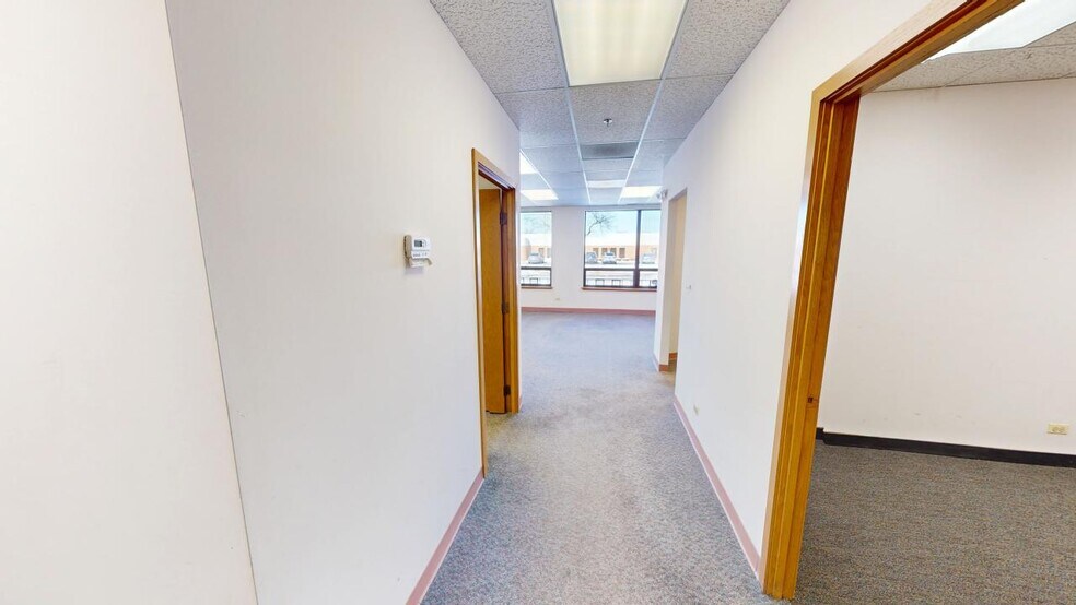 More Photos Of 3115 N Wilke Rd, Arlington Heights Medical For Sale