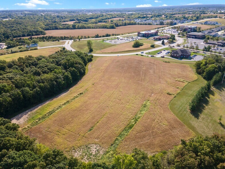 More Photos Of Hawk Ridge Circle, Lake Saint Louis Land For Sale