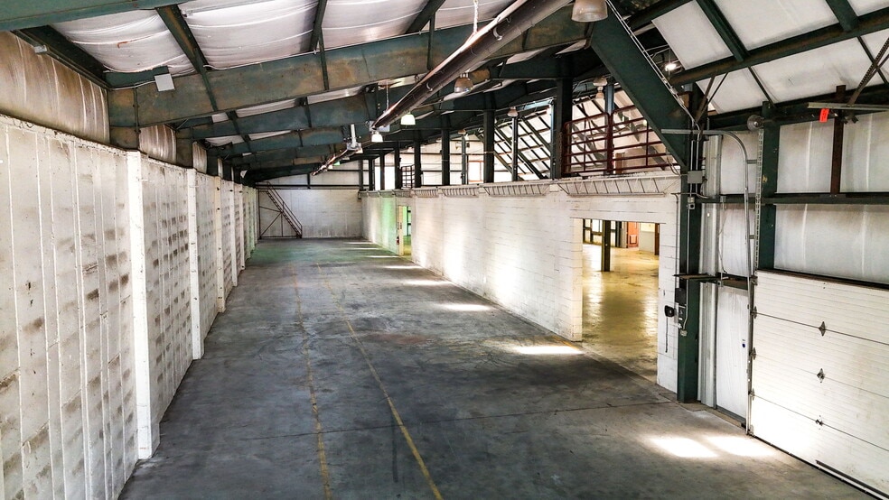 More Photos Of 2 Brewery Ln, Elverson Distribution For Lease