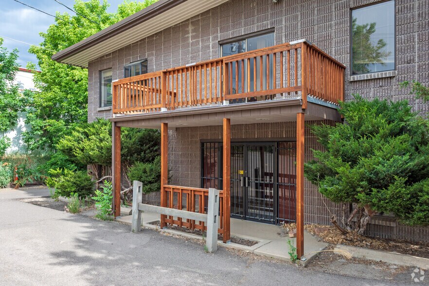 More Photos Of 655 Mc Intyre St, Golden Manufacturing For Lease