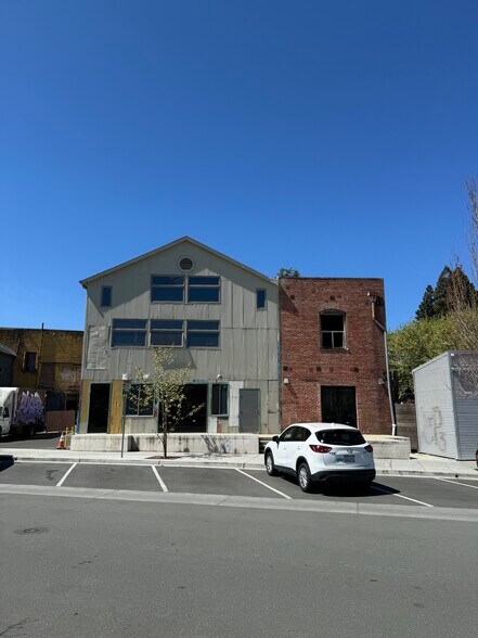 More Photos Of 226-228 Petaluma Blvd N, Petaluma Storefront For Sale