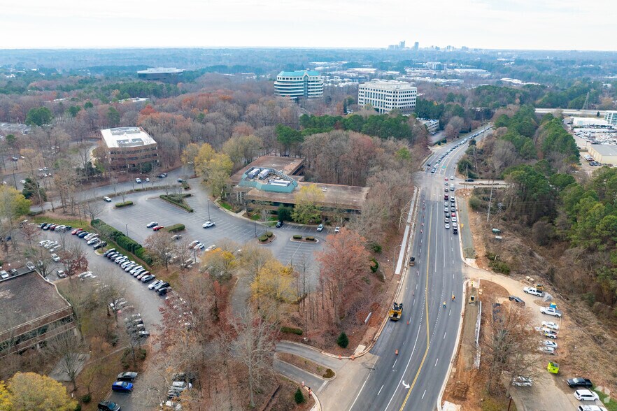 More Photos Of 3128 Highwoods Blvd, Raleigh Office For Lease