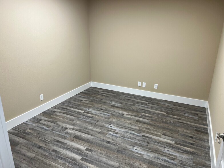 More Photos Of 3445 SW 6th St, Ocala Manufacturing For Lease