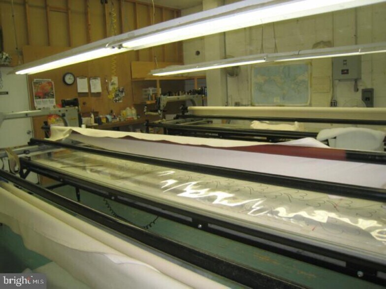 More Photos Of 579 3rd St, Atco Warehouse For Lease