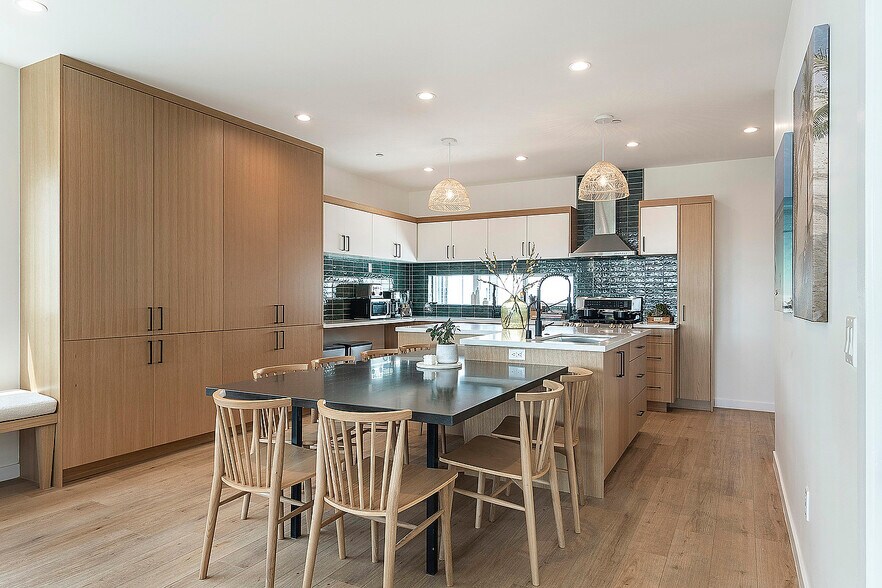 More Photos Of 811 N Harvard Blvd, Los Angeles Multifamily For Sale