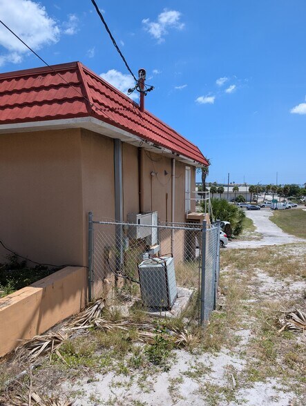 More Photos Of 812 N 7th St, Fort Pierce Medical For Lease