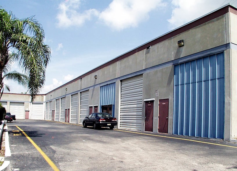 More Photos Of 10190-10300 NW 47th St, Sunrise Light Distribution For Lease
