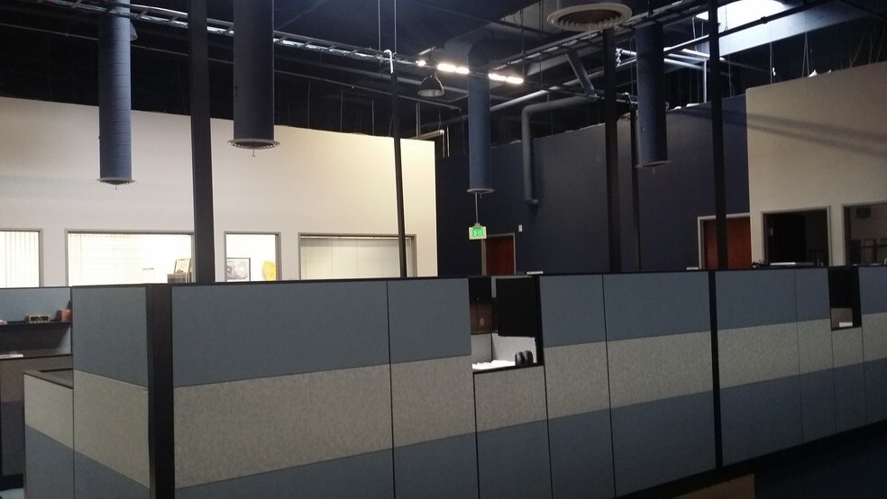 More Photos Of 9383 Charles Smith Ave, Rancho Cucamonga Warehouse For Lease