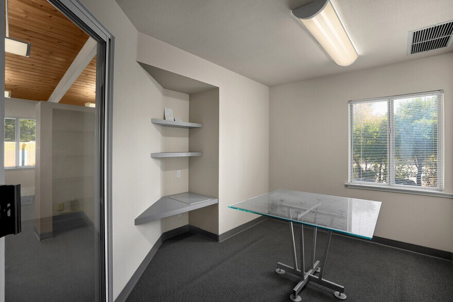More Photos Of 3000 Cleveland Ave, Santa Rosa Office For Sale